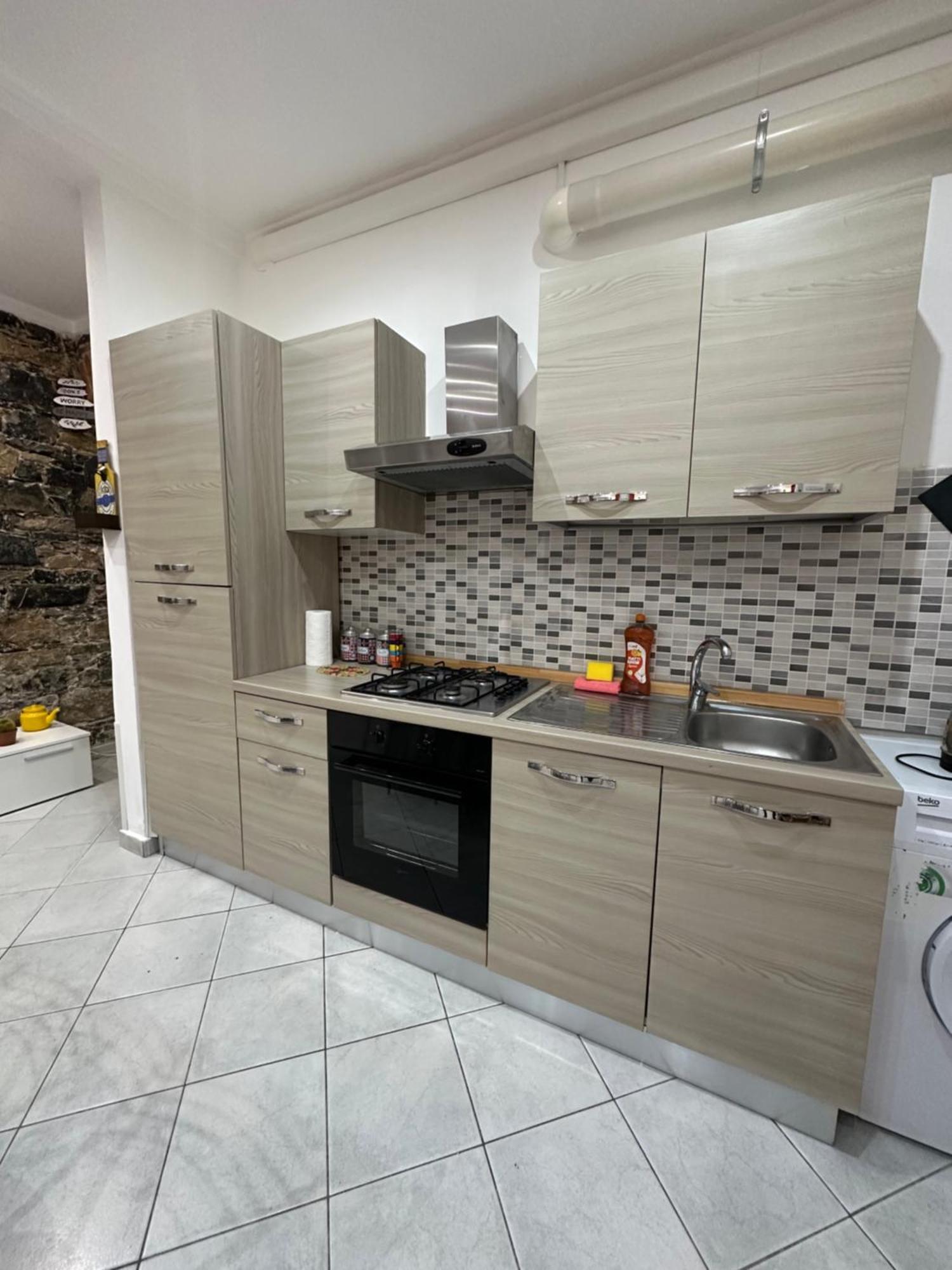 Revel Apartments Central Station To Cinque Terre La Spezia Exterior photo