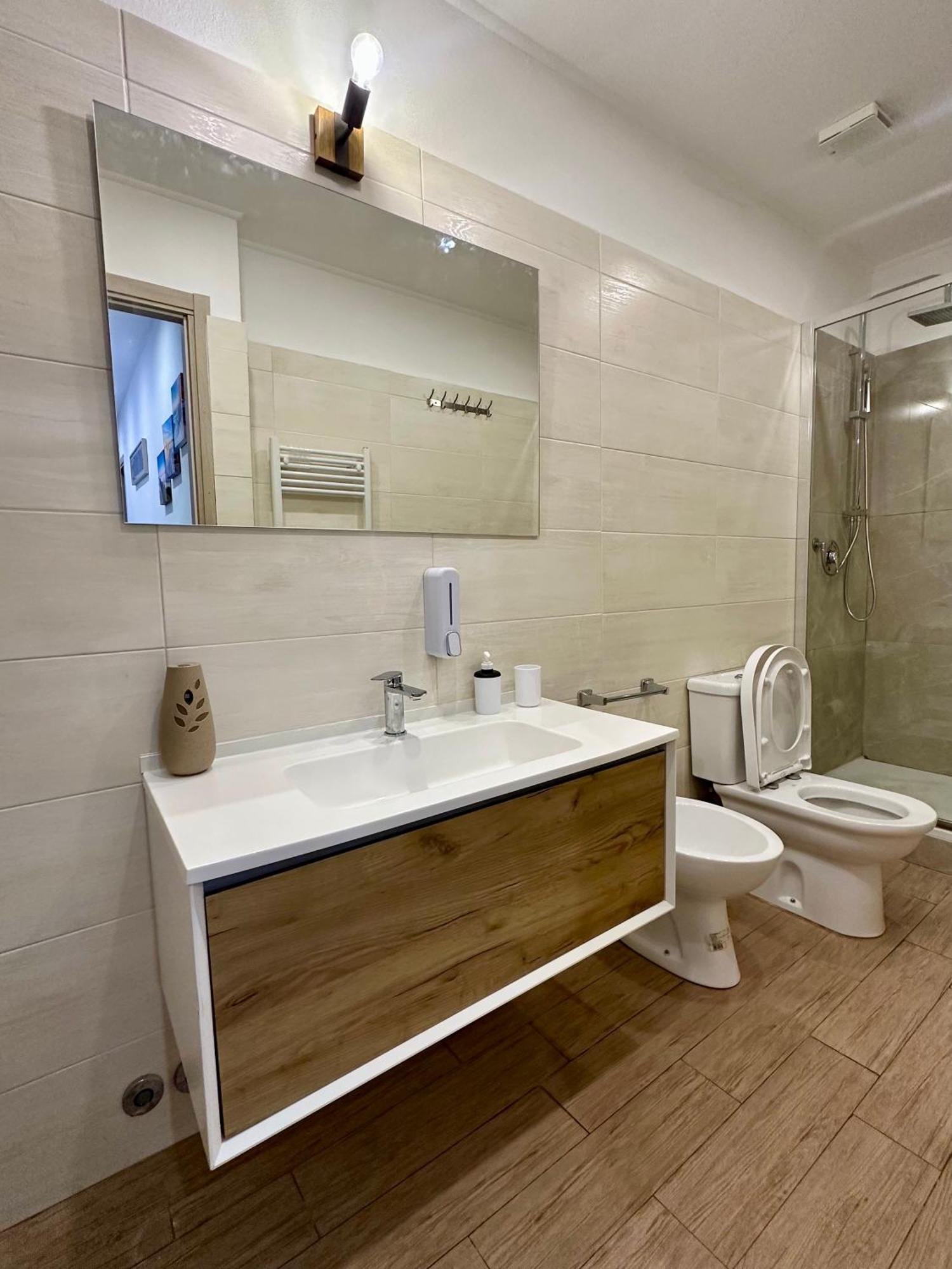 Revel Apartments Central Station To Cinque Terre La Spezia Exterior photo