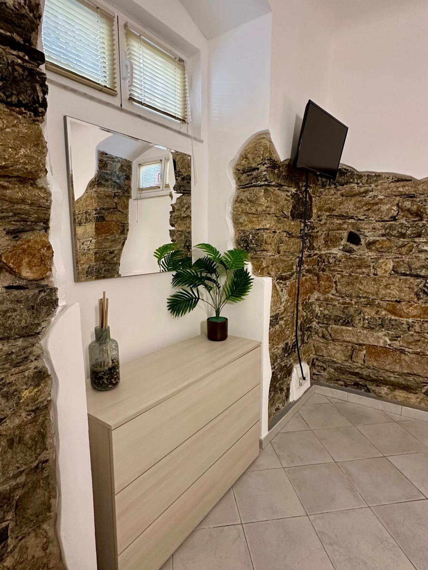 Revel Apartments Central Station To Cinque Terre La Spezia Exterior photo